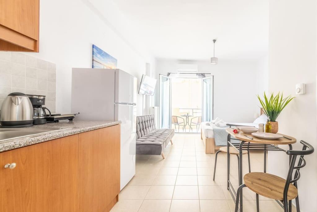 Urban Apt Next University 23 Heraklion  Екстер'єр фото